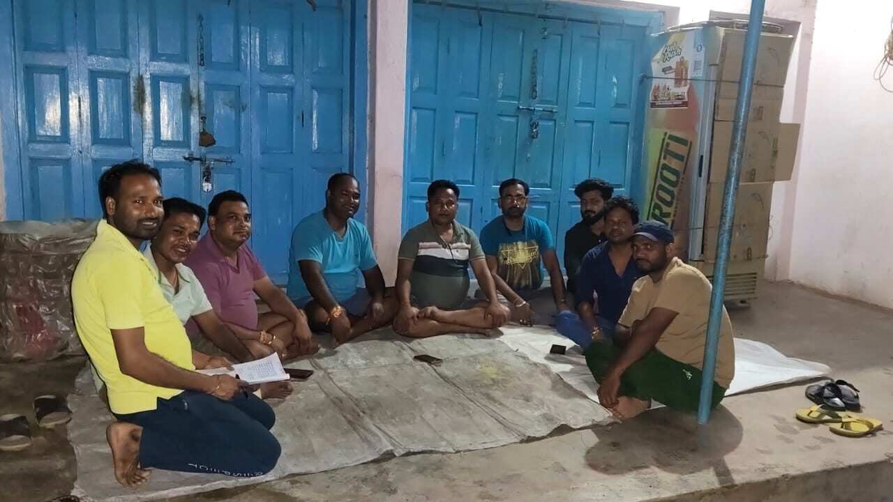 दुर्गा पूजा को मध्य नजर रखते हुए एक बैठक बुलाई गई,अध्यक्ष, सचिव का किया गया चयन