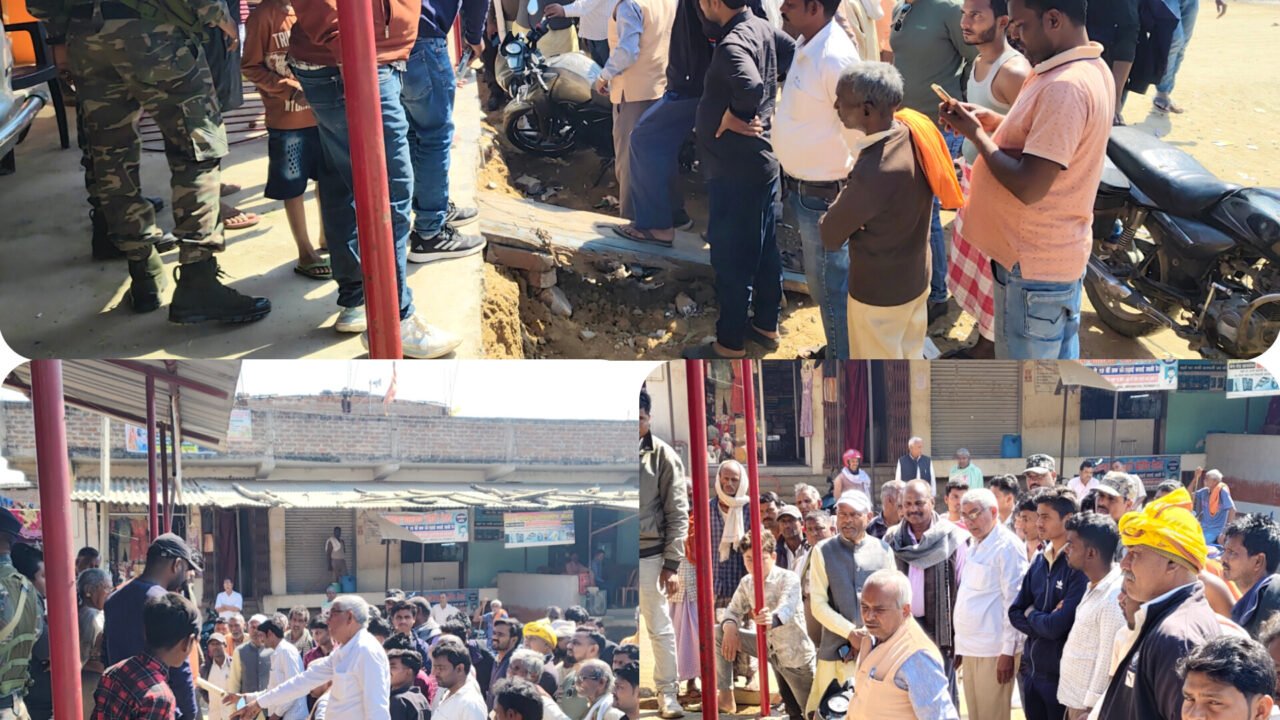 आरसीसी नाली निर्माण कार्य में उत्पन्न समस्या को विधायक ने अपने उपस्थिति में दूर करा कर निर्माण कार्य का दिए आदेश