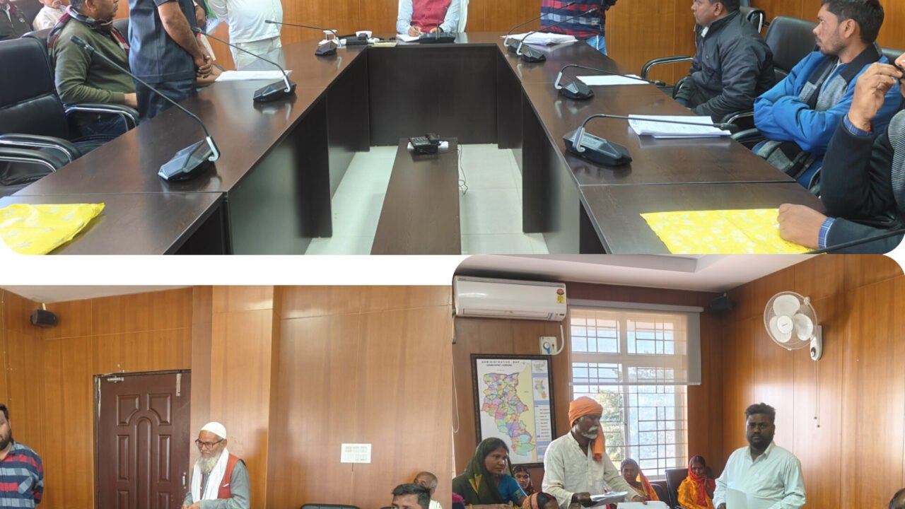 उपायुक्त ने जनसुनवाई के माध्यम से सुनी आमजनों की समस्याएं,प्राप्त शिकायतों के समाधान हेतु संबंधित पदाधिकारियों को किया निदेशित